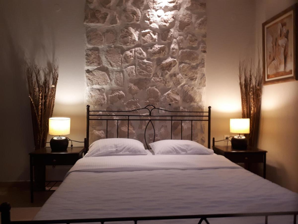 Villa Del Lago Boutique Hotel Kastoria Exterior photo