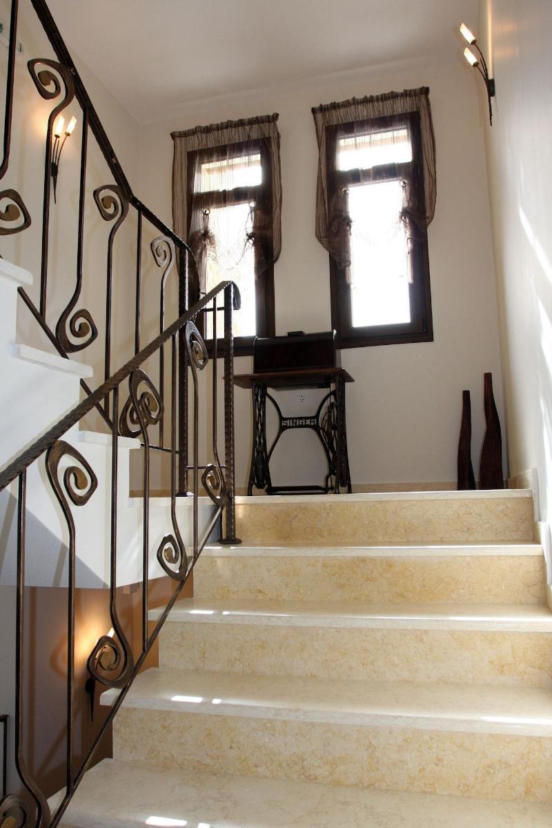 Villa Del Lago Boutique Hotel Kastoria Exterior photo
