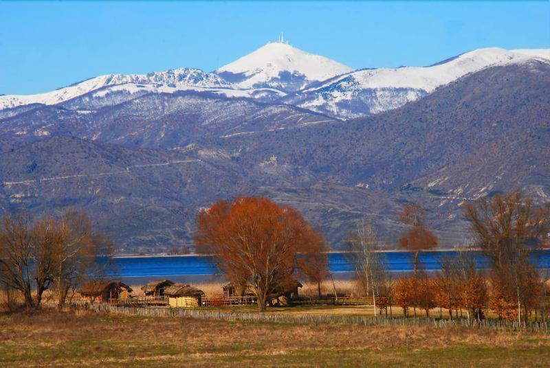Villa Del Lago Boutique Hotel Kastoria Exterior photo
