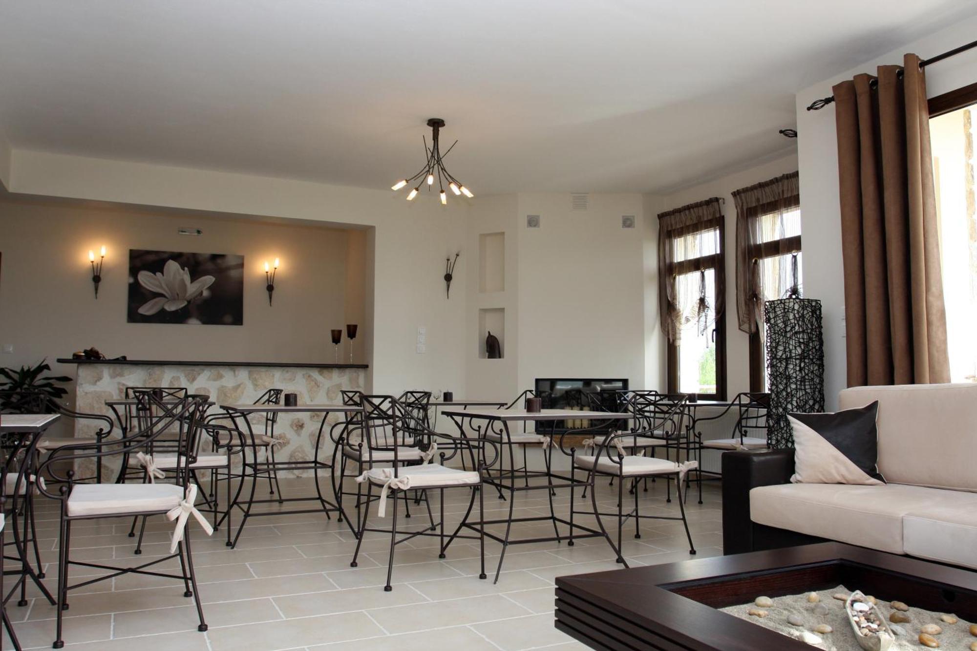 Villa Del Lago Boutique Hotel Kastoria Exterior photo